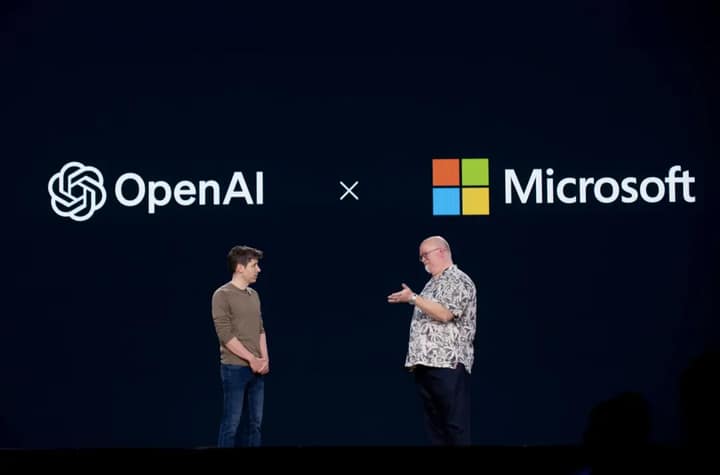 微软 OpenAI 合作早期合影资料图